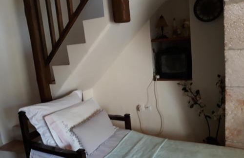 Koutouloufari Ski Chalet | Koutouloufari Cosy Cretan Cottage