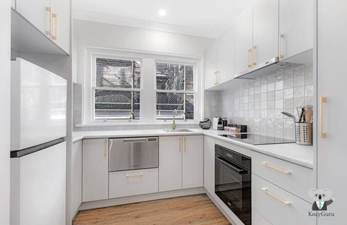 Bondi Beach Apartment | KozyGuru | Bondi Beach | Lovely Studio