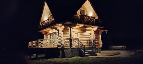 Czerwienne Ski Chalet | Królowo Chatka Na Budzu