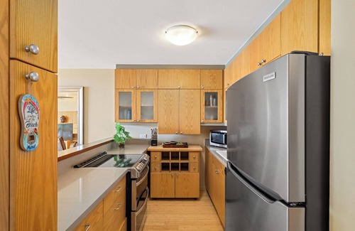 Kahana Condo | KR 215 Breathtaking Direct Oceanfront Views from this 1BD West Maui Condo