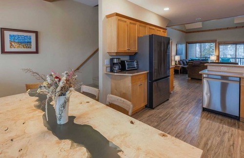East Kootenay Condo | KR410 by Simply Kimberley | Ski-In/Out + Private Hot Tub