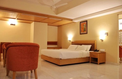 Kuppaayil Hotel | Krishna Inn