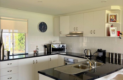 Nangkita House | Kristina's Place - 2 Bedroom - Water views