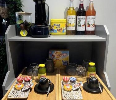 Saint-Antoine Apartment | Krystalisya Room Suite Spa Privatif Sauna Jacuzzi Siege Massant
