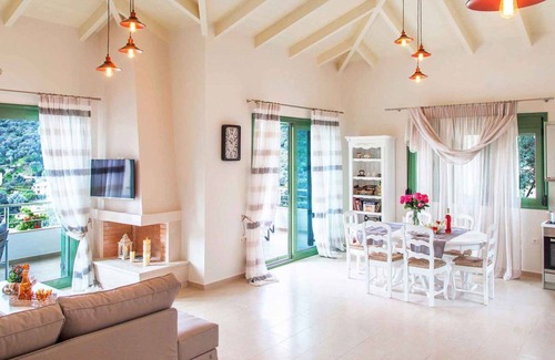 Sivota Villa | Ktima Aniforeli Luxury Villas
