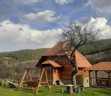 Vitasi House | Kuca Karajic