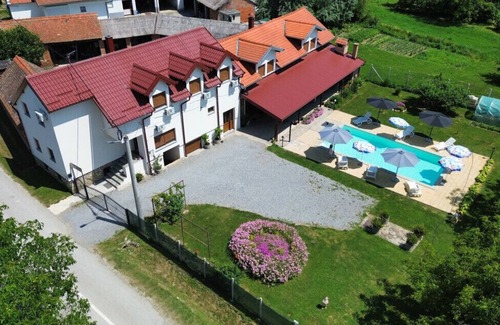 Kapelica Villa | Kuca za odmor Šljivik Stari by Villas Guide
