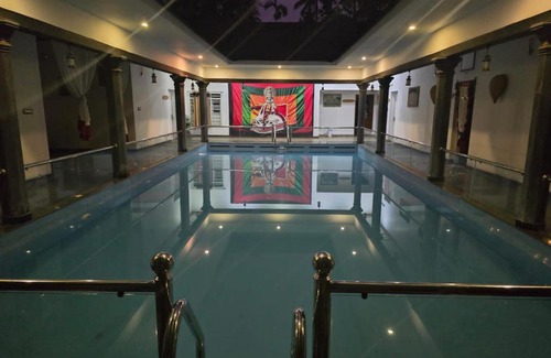 Kothamangalam House | Kudajadri Heritage Pool Homestay Kothamangalam