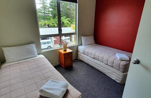 Mourea House | Kuirau Chalet Villa 3-bedroom, Twin Peaks