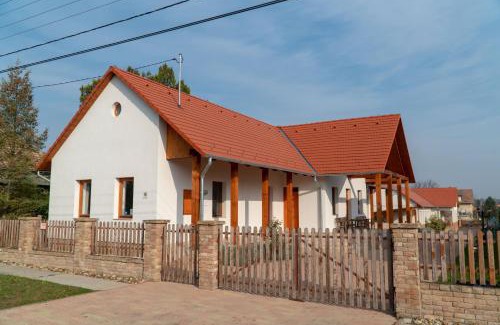 Vertesboglar House | Kun Pista Vendégház