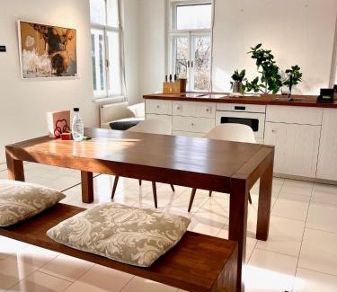 Unterpremstaetten Apartment | KUNST-VILLA Apartments Suite mit Privatpool GrazSüd, Apartment mit Gartenblick ohne Pool