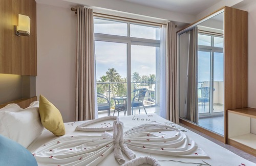 Maafushi Hotel | Kuredhi Beach Inn