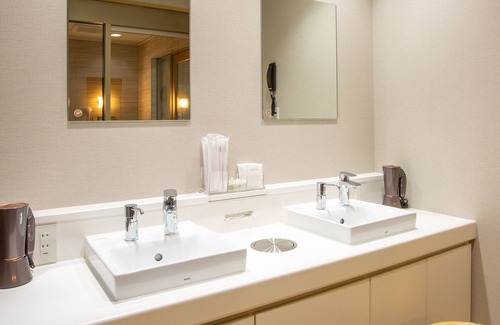 Ogaki Hotel | Kuretake Inn Premium Ogakiekimae