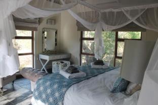 Thorny Bush Game Reserve Cabin | Kusudalweni Safari Lodge and Spa
