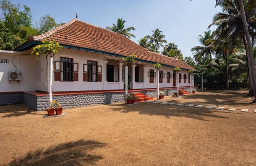 Kulanada House | Kuttanad Kayak Club- Riverside Heritage Homestay In Alleppey Backwater village