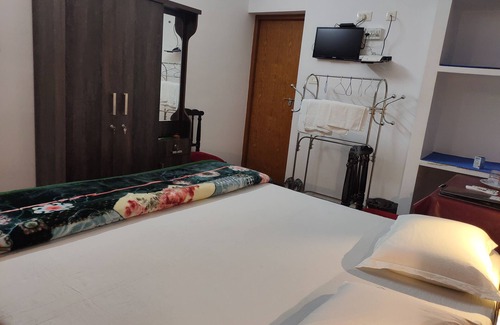 Arpookara Bed & Breakfast | Kuttickattil Gardens Home Stay
