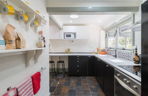 Crafers West House | KW Hacienda: Where Mexico meets the Adelaide Hills