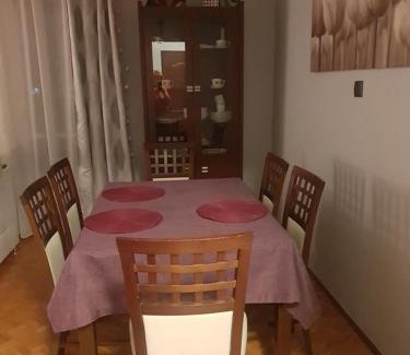 Sroda Wielkopolska Apartment | KWATERY PRACOWNICZE