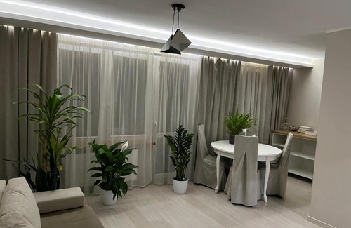Kolo Apartment | Kwiatowy zakątek