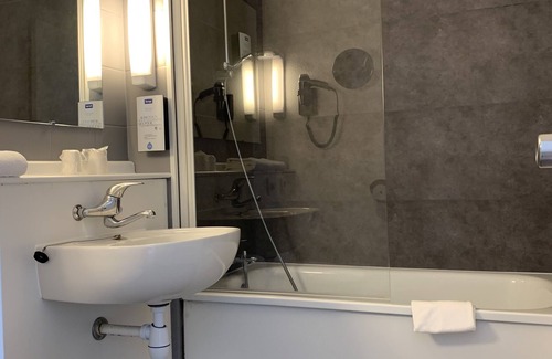 Saint-Maur Hotel | Kyriad Chateauroux - Saint Maur