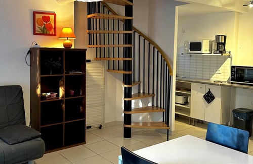 Pont-Saint-Esprit Apartment | l'échappée belle duplex flat with terrace