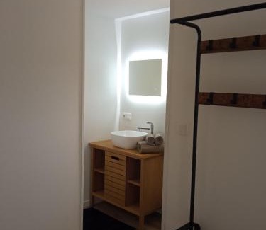 Lesparre-Medoc Bed & Breakfast | L A P tite Médocaine