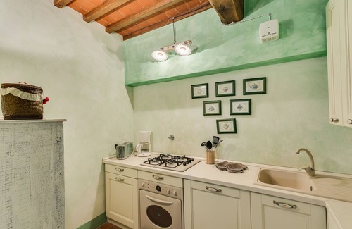 San Pietro in Bossolo Apartment | L'Aia, two bedrooms apartment in the Chianti area with A/C and swimming pool