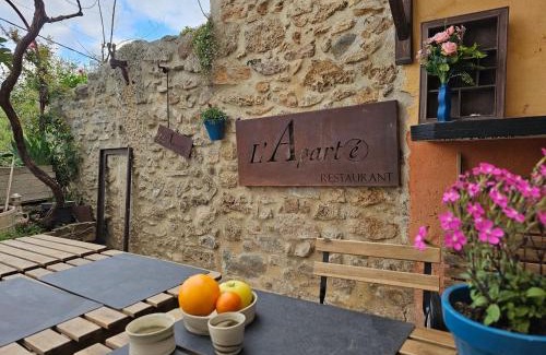 Ferrals-les-Corbieres Bed & Breakfast | L Aparté en Corbières