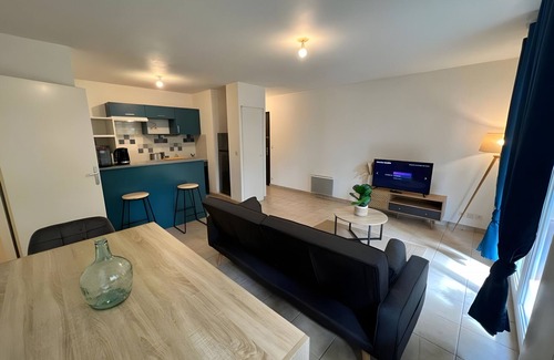 Pin - Vert Galant Apartment | L'Aquatique - Piscine - 5p - Rêve au Mans