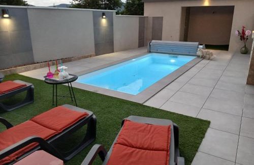 Lussas Villa | L'Ardétente