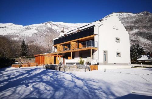 Ayzac-Ost Apartment | L'Argalyde Esprit Pyrénées Wellness & Cycling