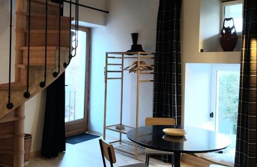Saint-Marcel-Bel-Accueil House | L'Armandine