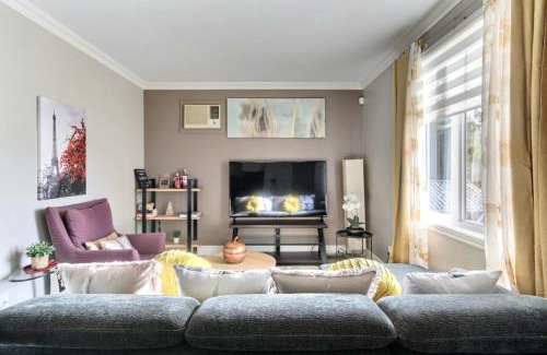 Val-Belair Hotel | L'Artiste - Chic condo à Québec