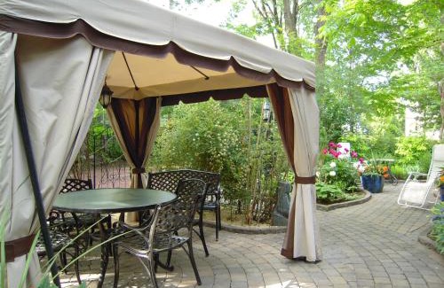 Montcalm Bed & Breakfast | L'Arvidienne Couette et Café