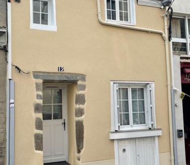 Mayenne Apartment | L'Atypique hyper centre wifi et Netflix gratuit