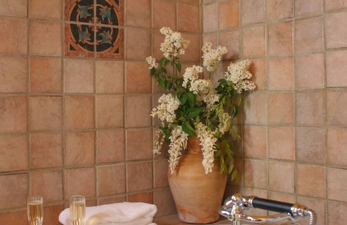 White Post Hotel | L'Auberge Provencale Inn & Restaurant