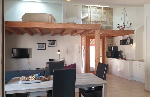 Pezenas Apartment | L' Authentique, historic center 3rd floor