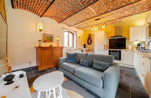 Ennevelin House | L'Ecurie, gîte at Domaine d'Antan