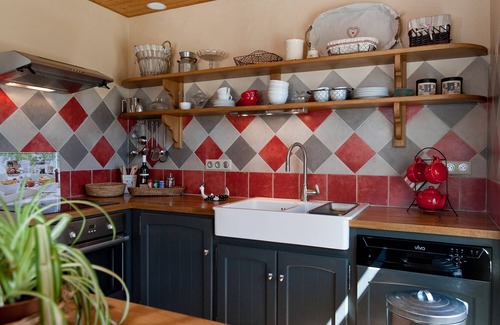 Caylus House | L'Ensoleillée, beautiful holiday home near a medieval village