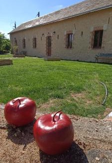 Lezigne Bed & Breakfast | L'entre-deux-pommes