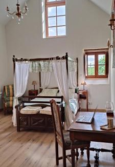 Lezigne Bed & Breakfast | L'entre-deux-pommes
