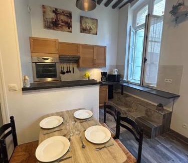 Dieppe Apartment | L'escapade en mezzanine