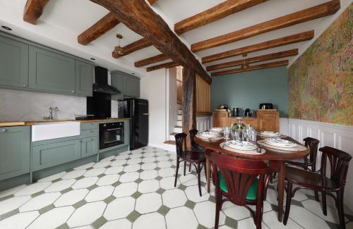 Auvers-sur-Oise House | L'ESTAMPE