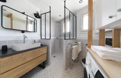 Auvers-sur-Oise House | L'ESTAMPE
