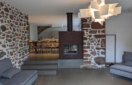 Saint-Just-pres-Brioude House | L'Etable - Le Hameau des Volcans, Maison de Vacances Luxe & Confort