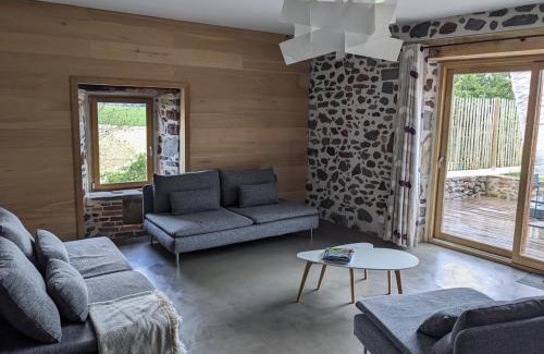 Saint-Just-pres-Brioude House | L'Etable - Le Hameau des Volcans, Maison de Vacances Luxe & Confort