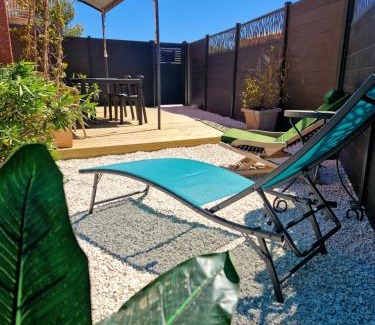 La Capte Apartment | L'Instant Mer - Bord de Mer - Studio avec grand jardin à La Capte