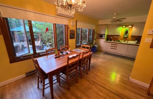 Mauricie House | L'Oasis Des Nomades