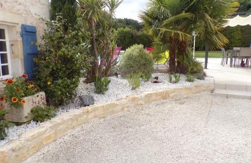 Port-d'Envaux Bed & Breakfast | L'Oasis