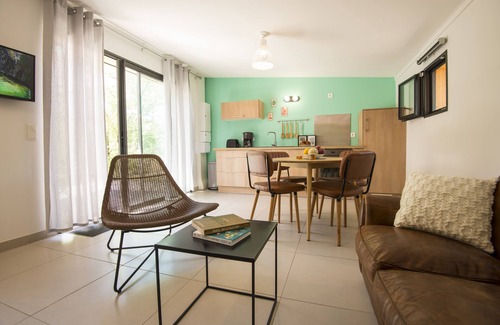 Payzac Cottage | L'Ôlive, pretty little ecological cottage for 2 people